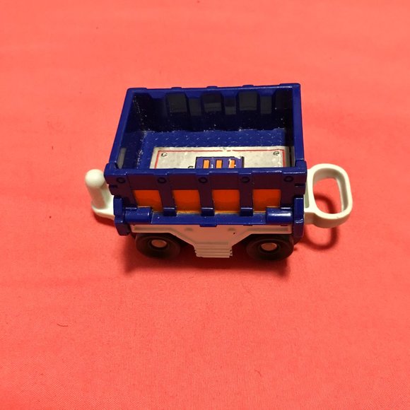 Mattel Geo Tracks - 1 locomotive and 2 freight cars - Picture 7 of 14